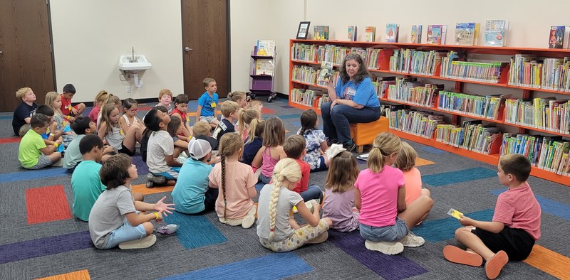 Story time with Sea Otters